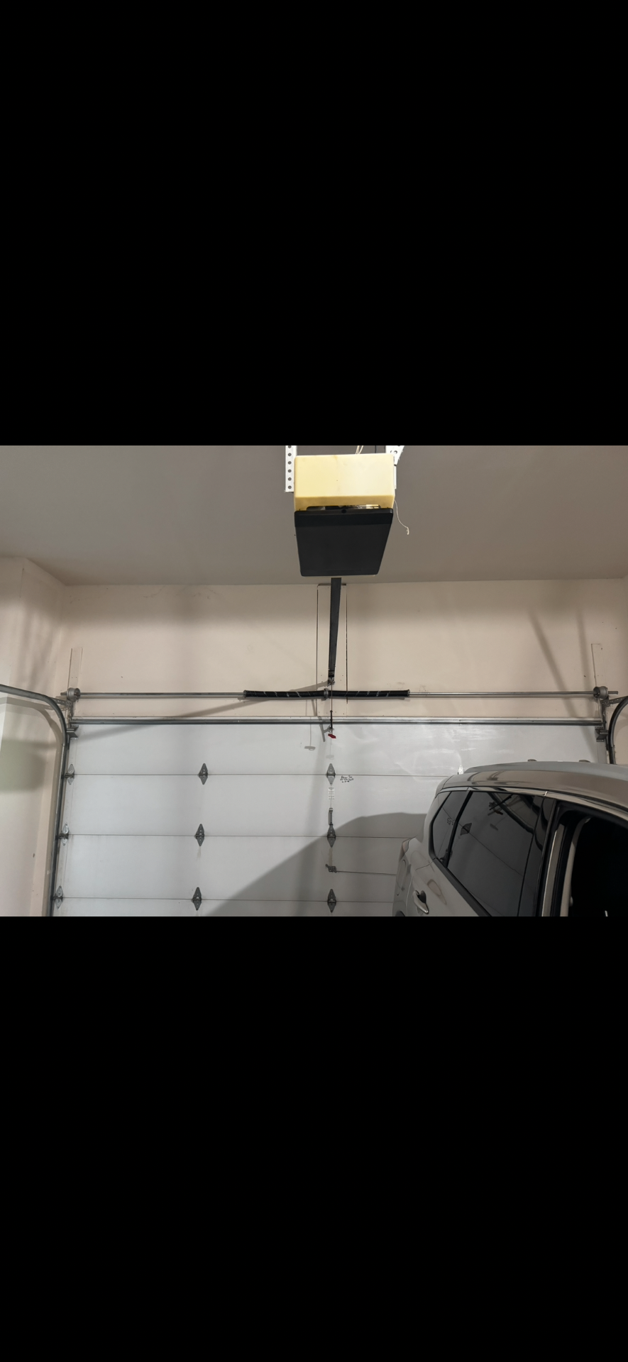 Before – Aging belt-drive opener, noisy and unreliable — Schaumburg, IL